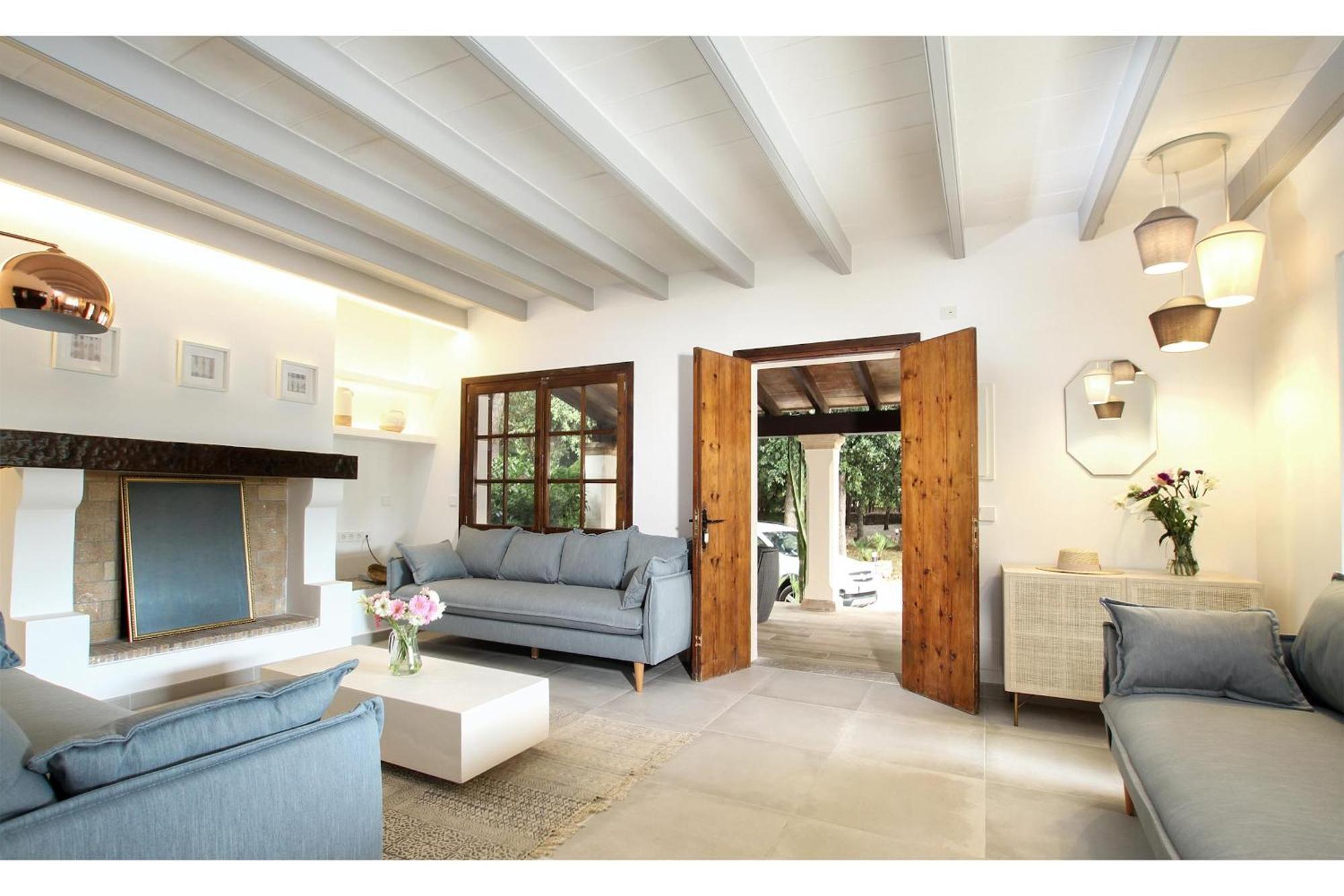 Distinguished Pollensa Villa - 4 Bedrooms - Villa Segu Cini - Recently Renovated With Modern Interior Exterior photo