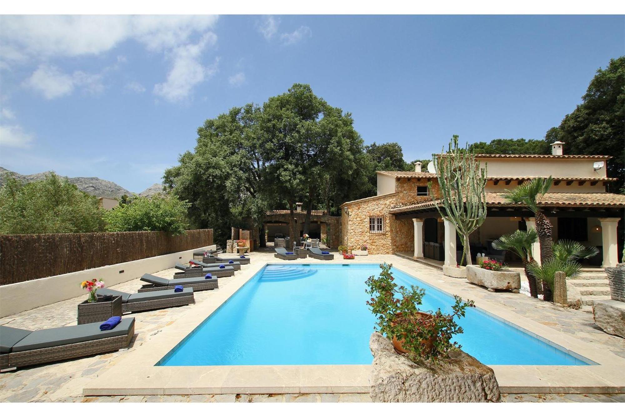 Distinguished Pollensa Villa - 4 Bedrooms - Villa Segu Cini - Recently Renovated With Modern Interior Exterior photo